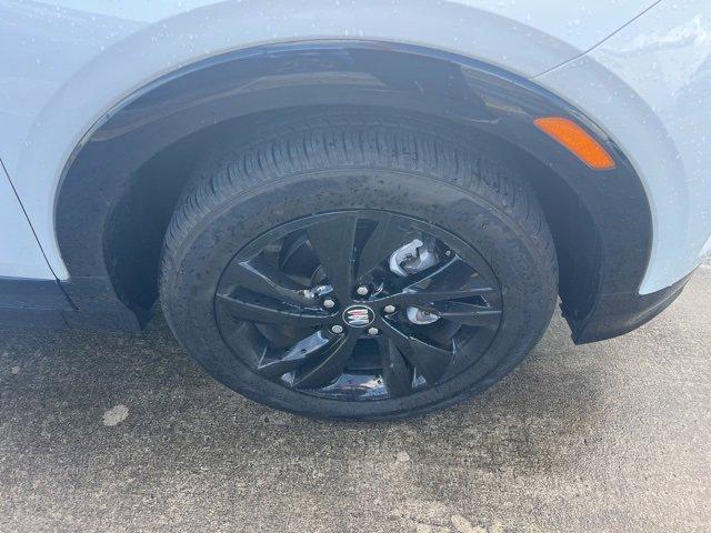 Photo of 2024 Summit White Buick Encore GX