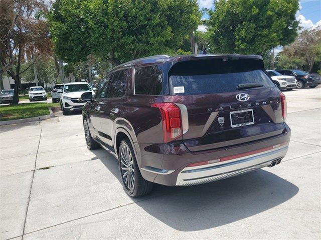 Photo of 2024 Burgundy Hyundai PALISADE