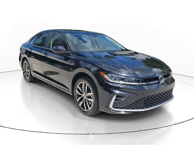 Photo of 2025 Deep Black Pearl Effect Volkswagen Jetta