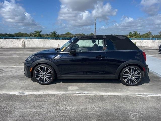 Photo of 2023 Black Metallic MINI Convertible