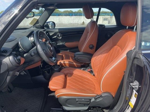 Photo of 2023 Black Metallic MINI Convertible