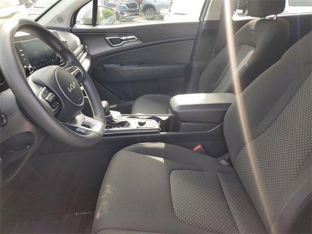 Photo of 2024 Steel Gray Kia Sportage