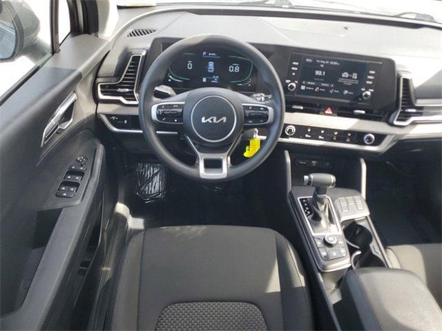 Photo of 2024 Steel Gray Kia Sportage