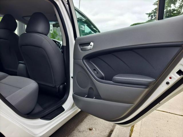 Photo of 2018 White Kia Forte