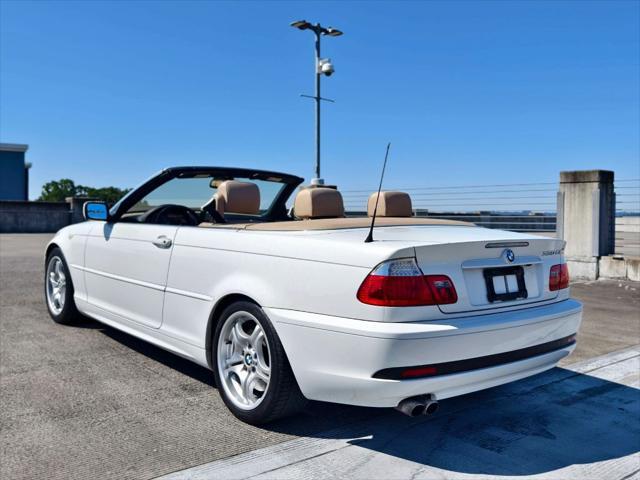 Photo of 2004 Alpine White BMW 330