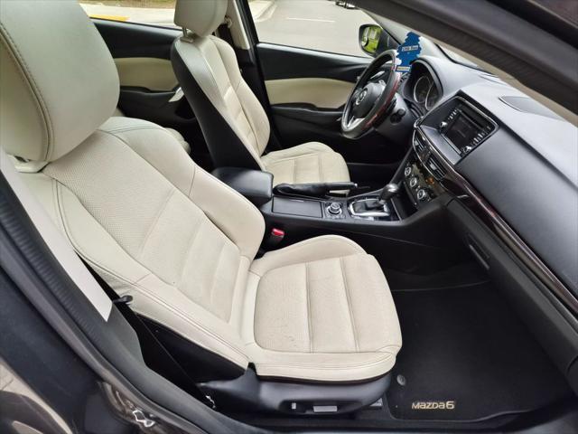 Photo of 2015 Gray Mazda Mazda6