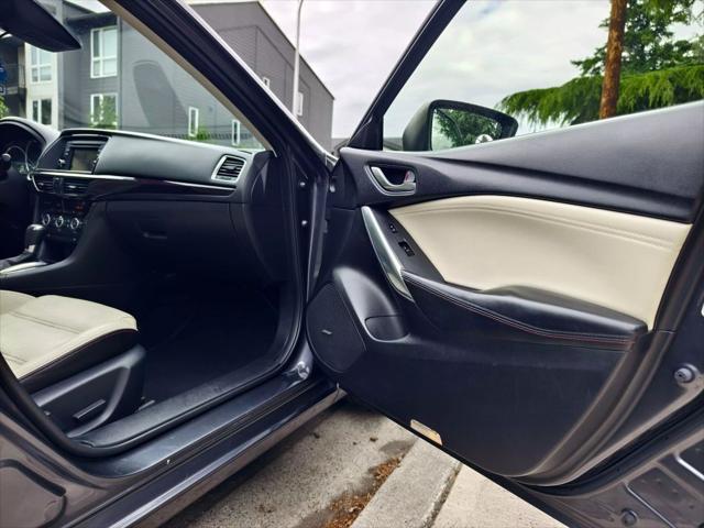 Photo of 2015 Gray Mazda Mazda6