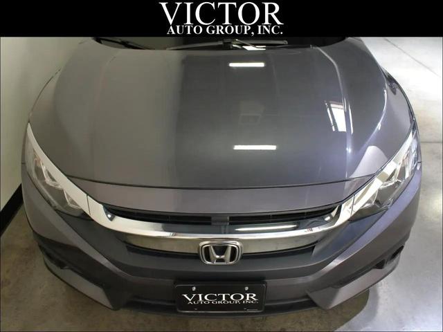 Photo of 2018 Gray Honda Civic