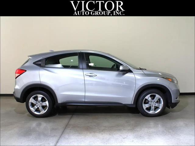 Photo of 2017 Silver Honda HR-V