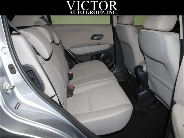 Photo of 2017 Silver Honda HR-V