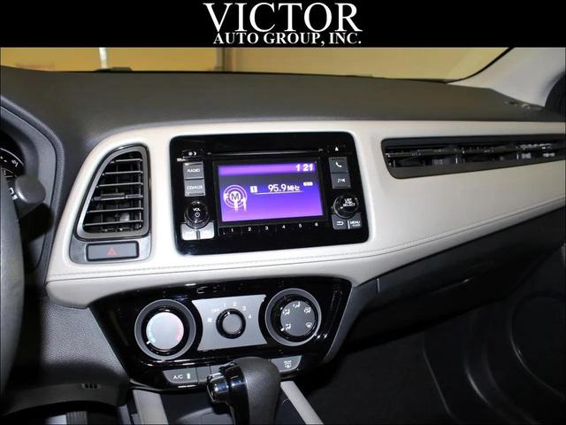 Photo of 2017 Silver Honda HR-V