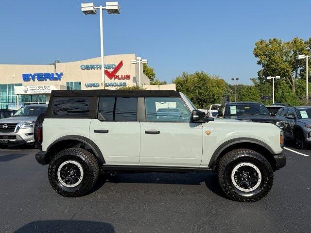 Photo of 2022 Cactus Gray Ford Bronco