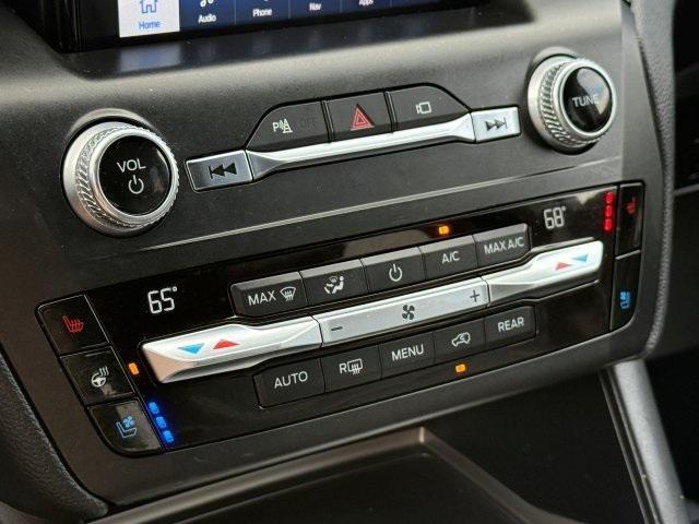 Photo of 2020 Agate Black Metallic Ford Explorer