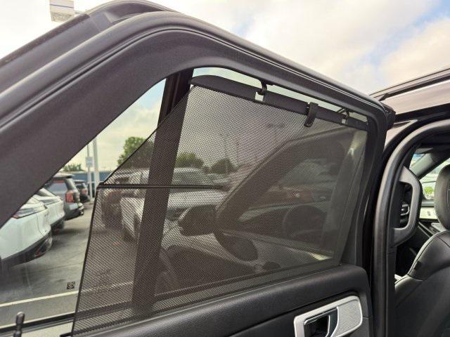 Photo of 2020 Agate Black Metallic Ford Explorer