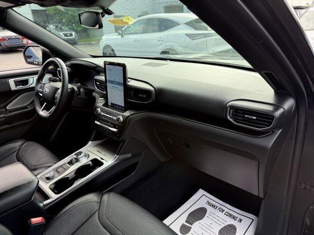 Photo of 2020 Agate Black Metallic Ford Explorer