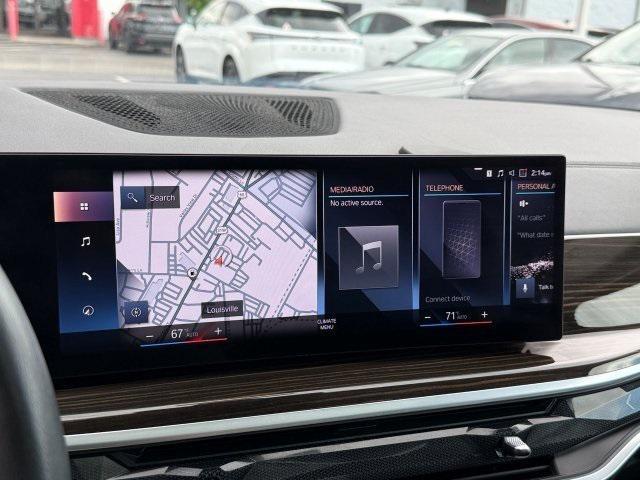 Photo of 2023 White Metallic BMW X7
