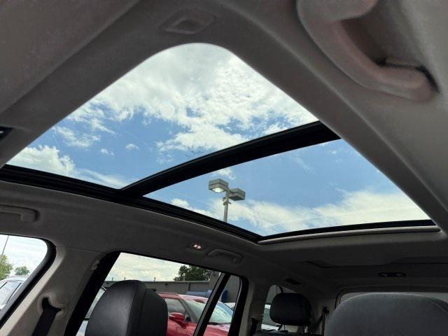 Photo of 2023 White Metallic BMW X7