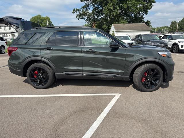 Photo of 2023 Forged Green Metallic Ford Explorer