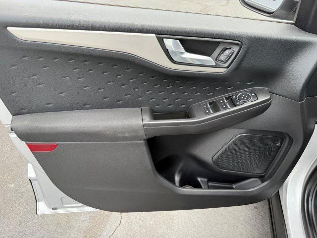 Photo of 2020 Ingot Silver Ford Escape