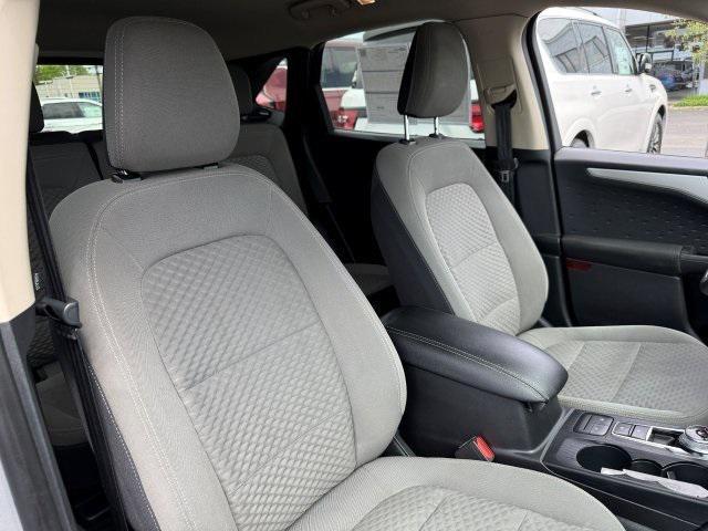 Photo of 2020 Ingot Silver Ford Escape