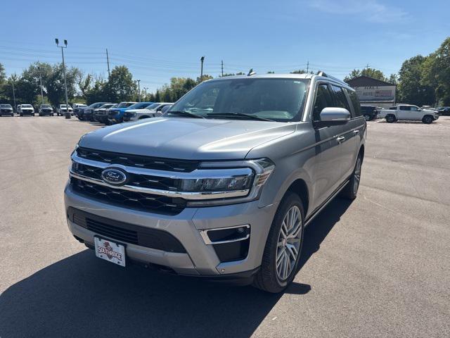 Photo of 2022 Iconic Silver Metallic Ford Expedition Max