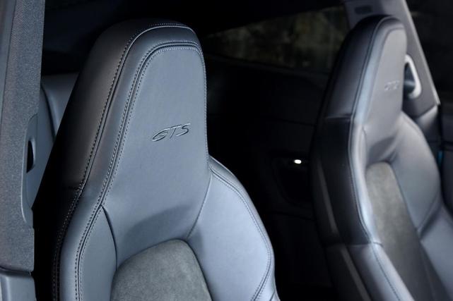 Photo of 2024 PTS Olympic Blue Porsche 911