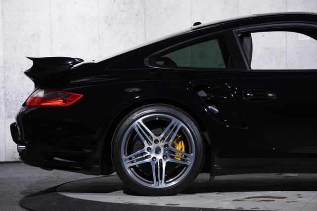 Photo of 2009 Black Porsche 911