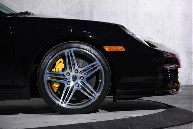 Photo of 2009 Black Porsche 911