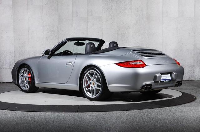 Photo of 2010 Arctic Silver Metallic Porsche 911