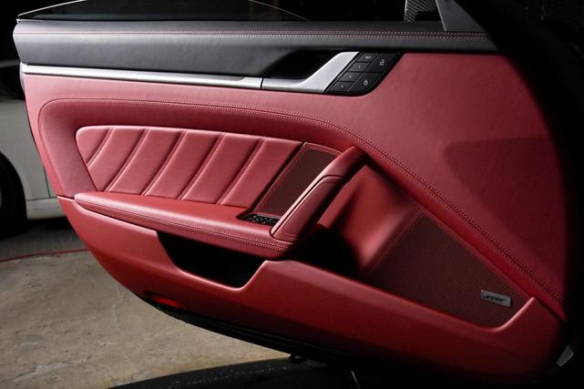 Photo of 2024 Jet Black Metallic Porsche 911