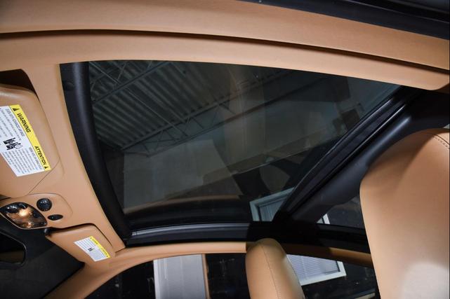 Photo of 2010 Black Porsche 911