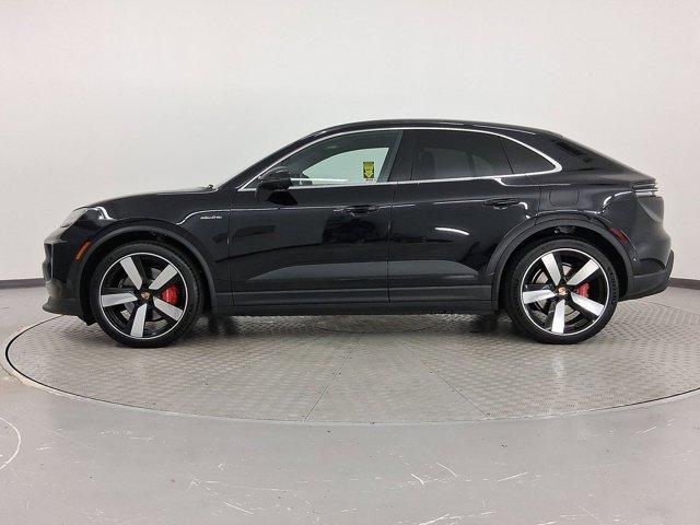 Photo of 2025 Jet Black Metallic Porsche Macan