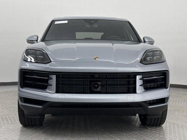 Photo of 2025 Dolomite Silver Metallic Porsche Cayenne