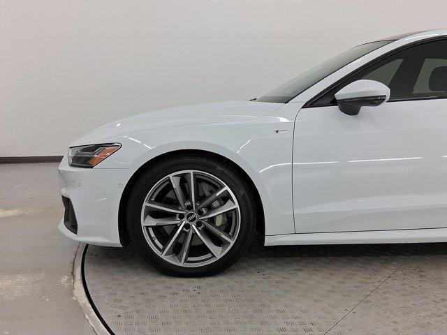 Photo of 2022 Glacier White Metallic Audi A7