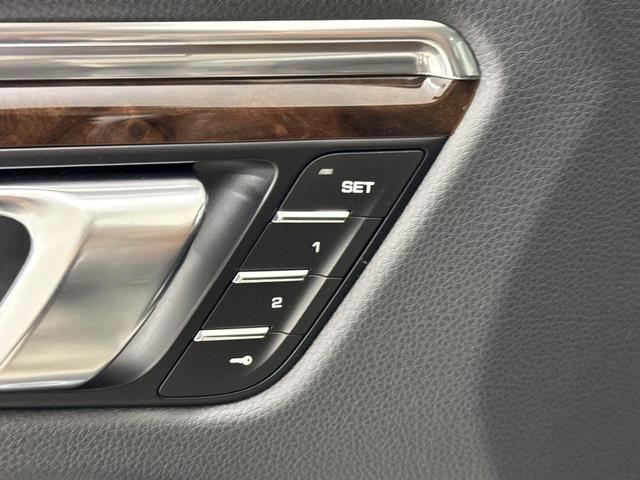 Photo of 2025 Chalk Porsche Macan