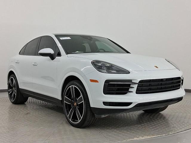 Photo of 2022 White Porsche Cayenne