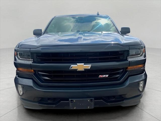 Photo of 2017 Graphite Metallic Chevrolet Silverado 1500