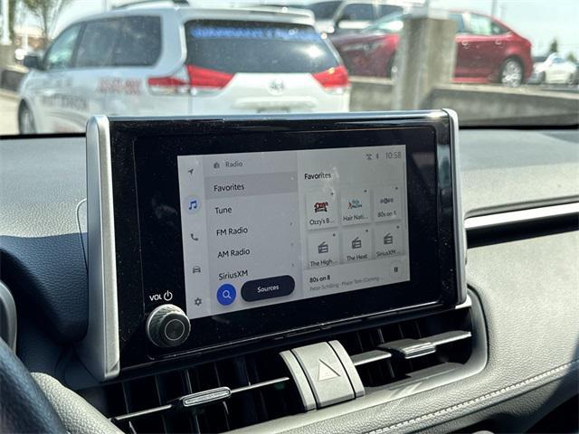 Photo of 2025 Ice Cap Toyota RAV4