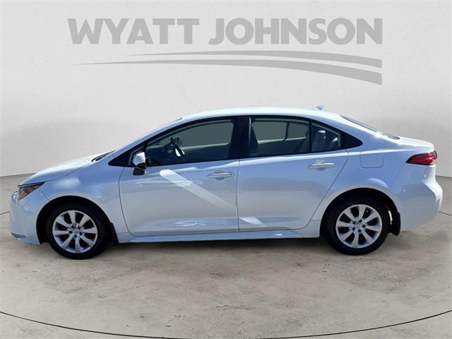 Photo of 2023 Wind Chill Pearl Toyota Corolla