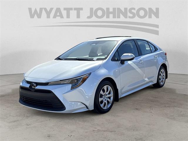 Photo of 2023 Wind Chill Pearl Toyota Corolla