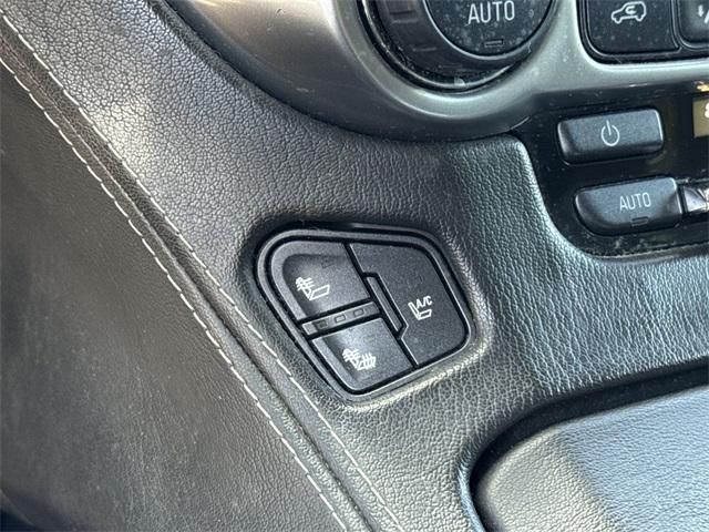 Photo of 2016 Black Chevrolet Suburban