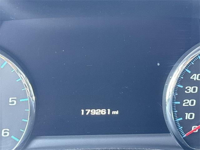 Photo of 2016 Black Chevrolet Suburban