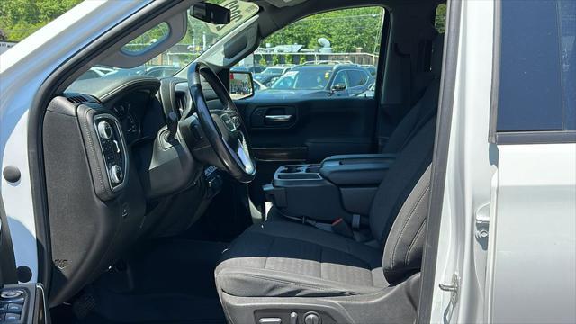 Photo of 2022 Summit White GMC Sierra 1500