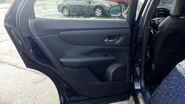 Photo of 2025 Deep Ocean Blue Pearl/Black Diamond Pearl Nissan ARIYA