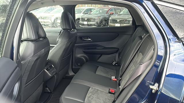 Photo of 2025 Deep Ocean Blue Pearl/Black Diamond Pearl Nissan ARIYA