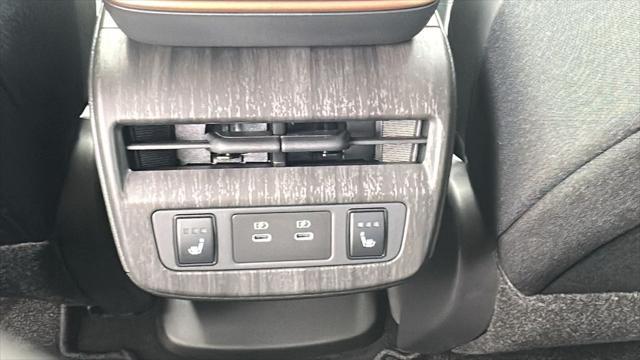Photo of 2025 Deep Ocean Blue Pearl/Black Diamond Pearl Nissan ARIYA