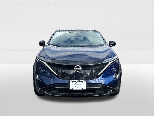 Photo of 2025 Deep Ocean Blue Pearl/Black Diamond Pearl Nissan ARIYA