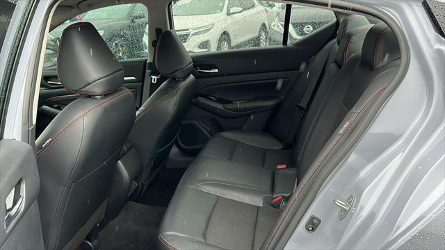 Photo of 2023 Gray Sky Pearl Nissan Altima