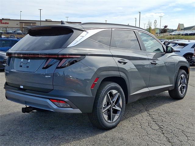 Photo of 2026 Hampton Gray Hyundai TUCSON