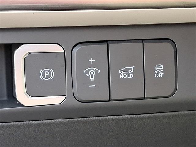 Photo of 2025 Earthy Brass Matte Hyundai SANTA FE